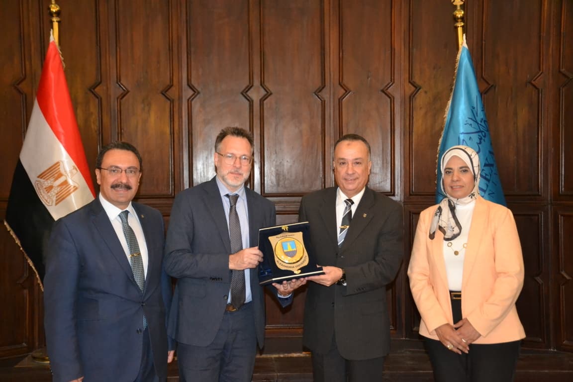 92450ddd a63b 4b09 85e4 c1b374cbf4aa