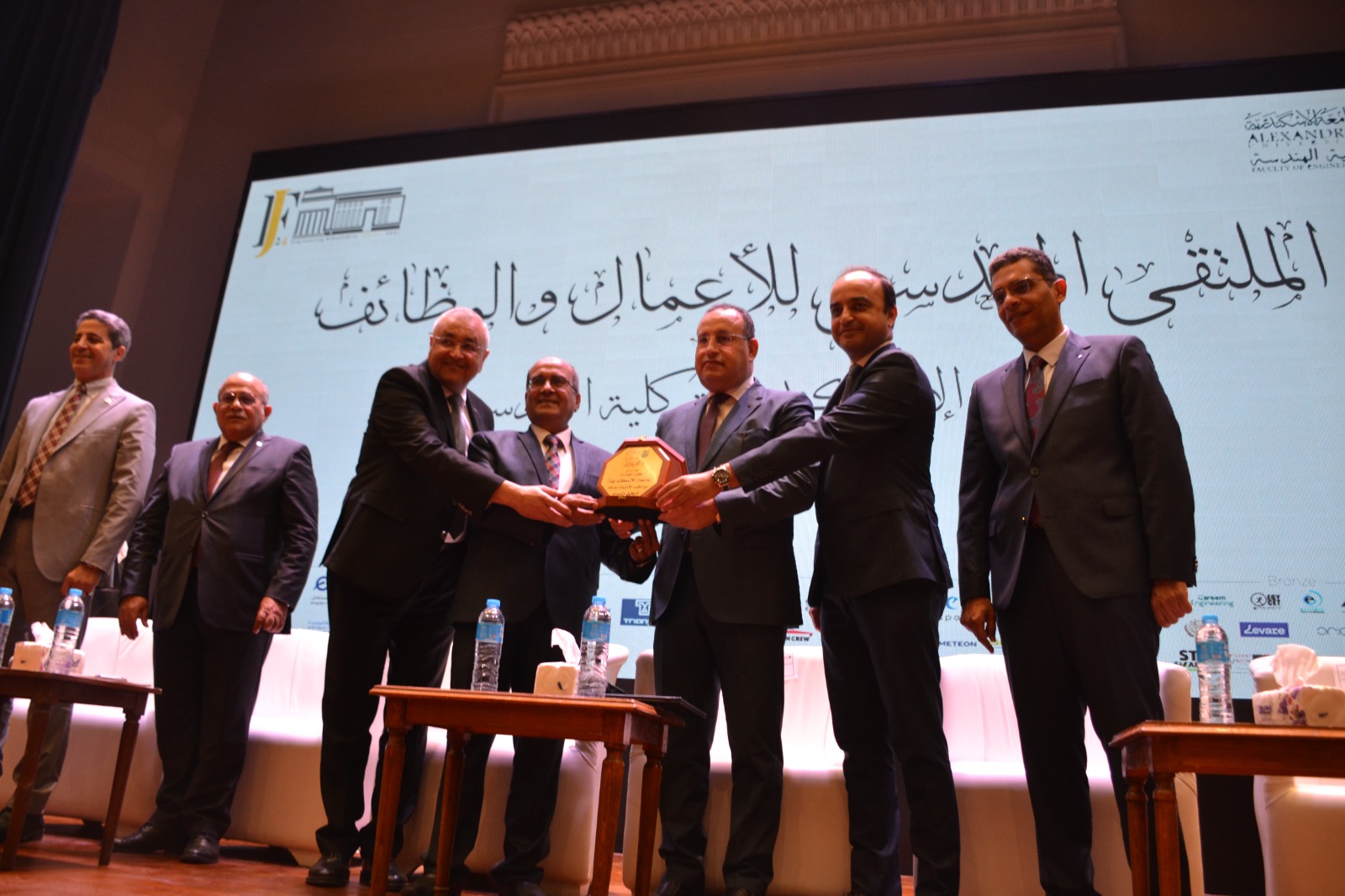 e4d9fe3d 668c 48cd a3b4 002ad313e72a