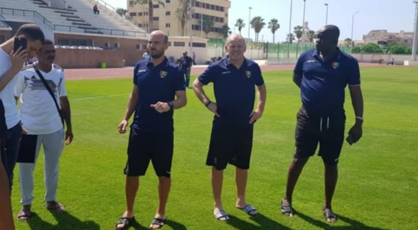 guinia.team.football