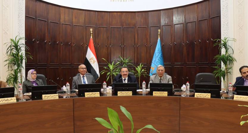 جامعة الإسكندرية تؤكد انتظام الدراسة بالعام الجامعي 2026/2027.. والاستعداد لاختبارات نهاية العام مع تعزيز التحول الرقمي في الخدمات الطلابية